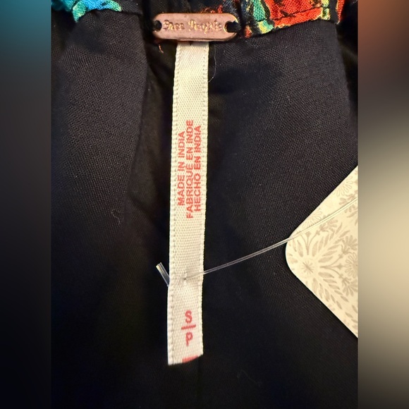 🍊 Free People Coral Tides Romper – NWT Size Small Open Back Halter 🍊 - Picture 12 of 12